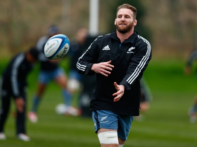 1022.6666666666666x767__origin__0x0_Kieran_Read_All_Blacks_training_EOYT_2014