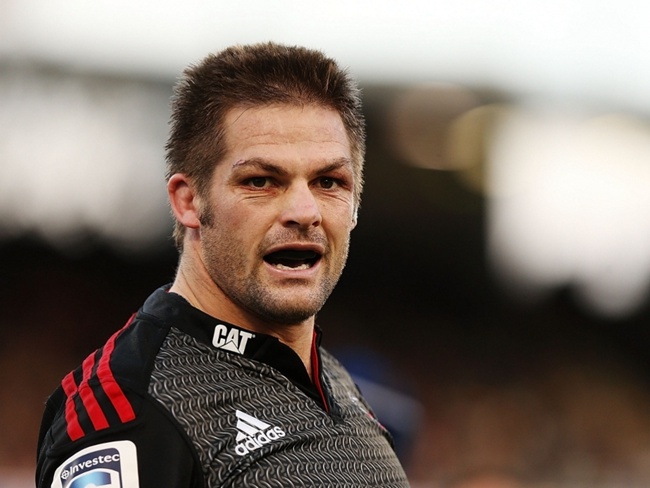 Richie_McCaw_on_last_game_for_Crusaders