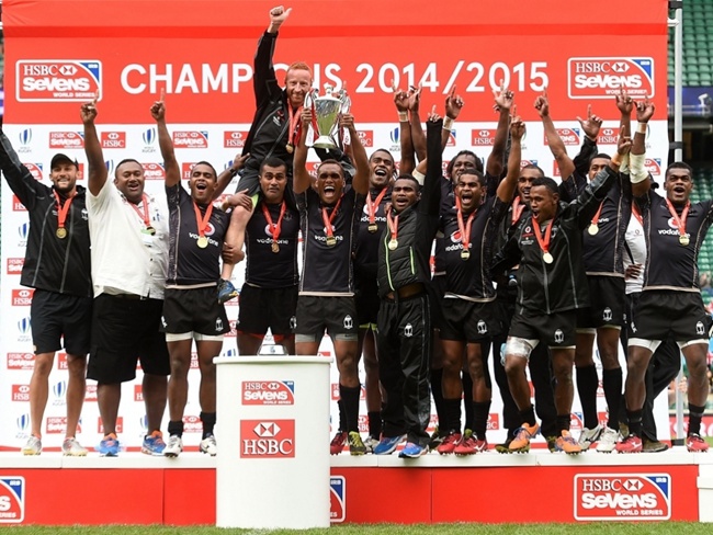 Fiji_with_World_Sevens_Series_trophy