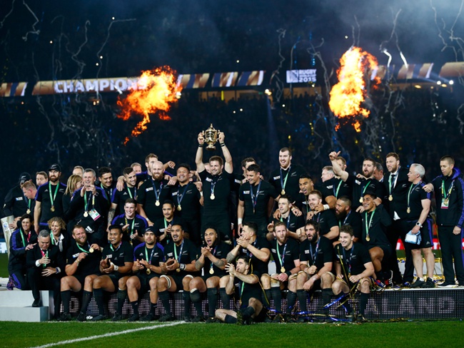 New Zealand lift Rugby World Cup
